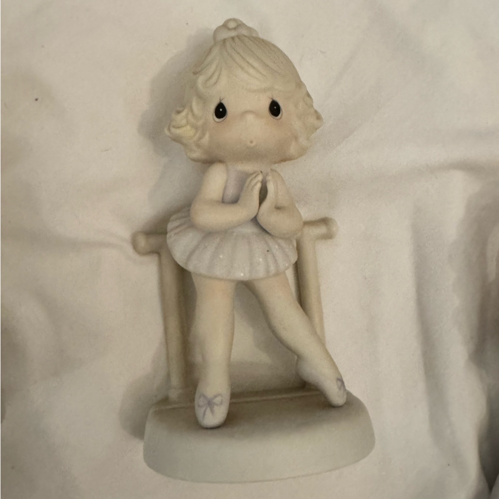 Precious Moments figurines - miscellaneous